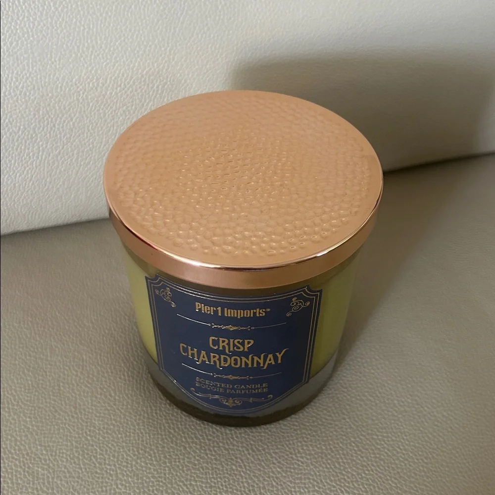 New Pier 1 Imports Crisp Chardonnay candle